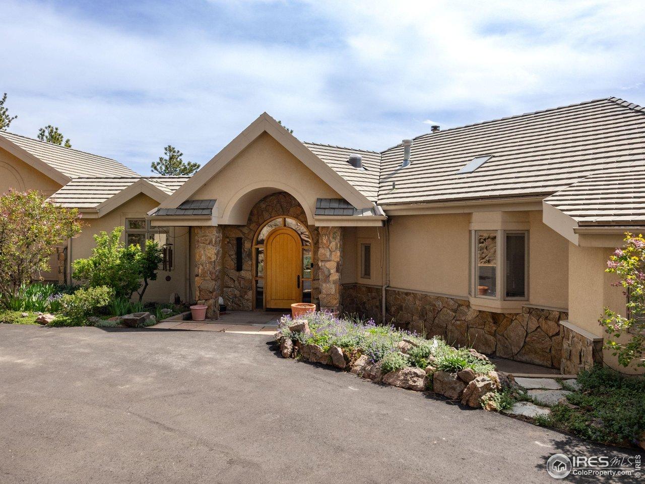 Image 2: Located in Buckingham Hills Image 2: Located in Buckingham Hills