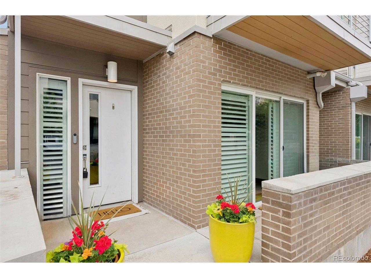 Image 3: Desirable south facing corner unit