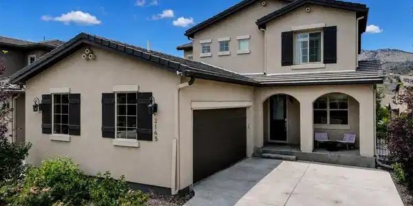 Image 3: Front of House Image 3: Front of House