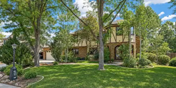 1224 Twin Peaks Cir