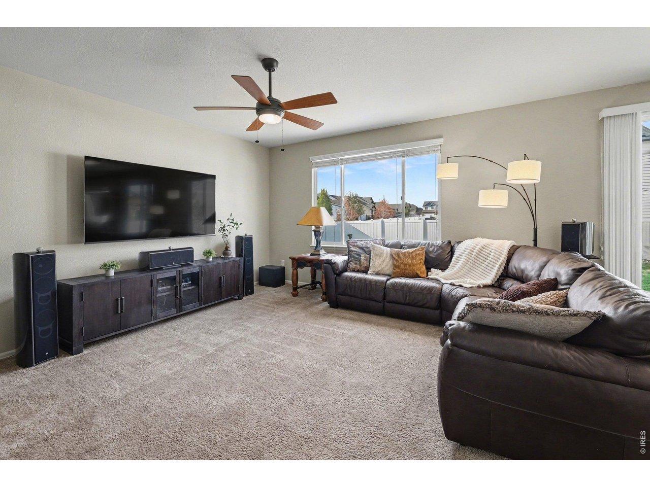 Image 4: Living Room Image 4: Living Room