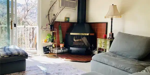 Image 4: Living Room 1 Fireplace Image 4: Living Room 1 Fireplace