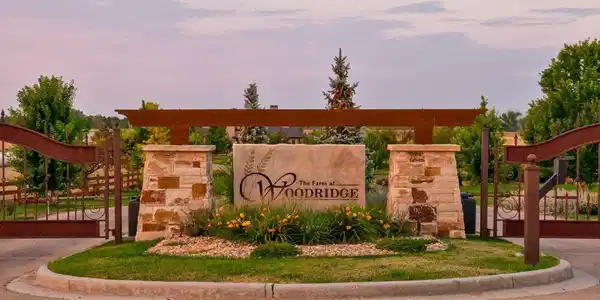12924 Woodridge Dr