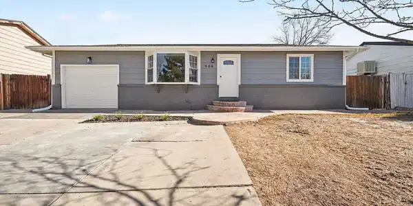 908 Applewood Ct