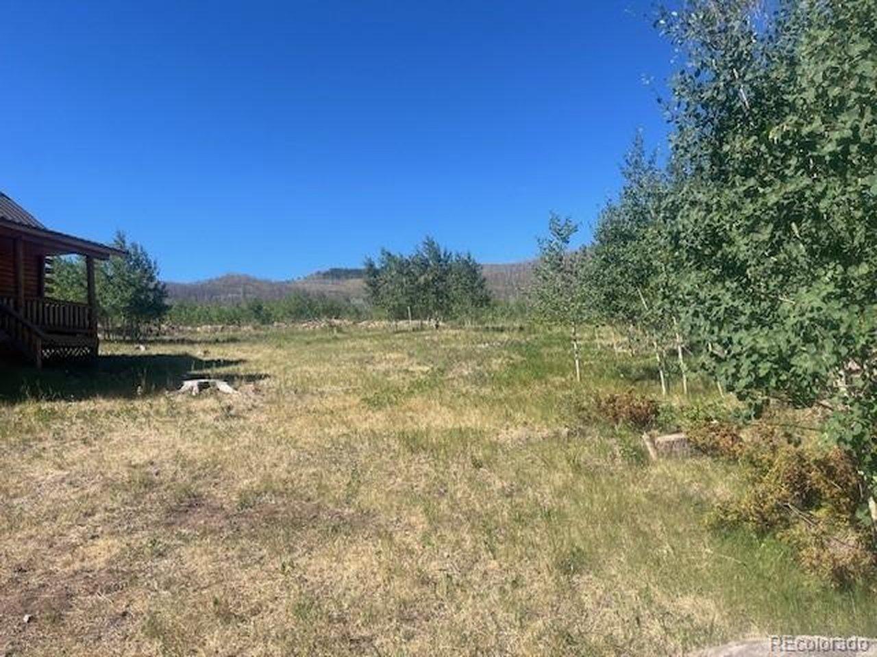 Image 3: Lots of open space around the cabin for fire prevention Image 3: Lots of open space around the cabin for fire prevention
