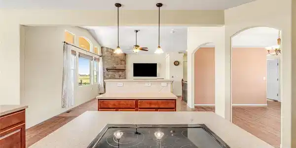 Image 3: Kitchen Image 3: Kitchen