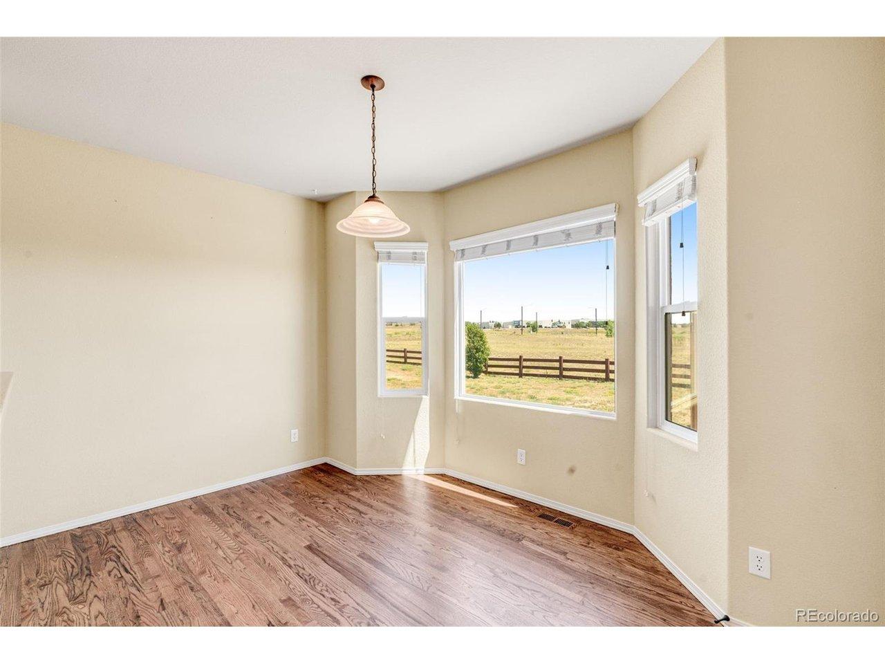 Image 4: Breakfast Nook Image 4: Breakfast Nook