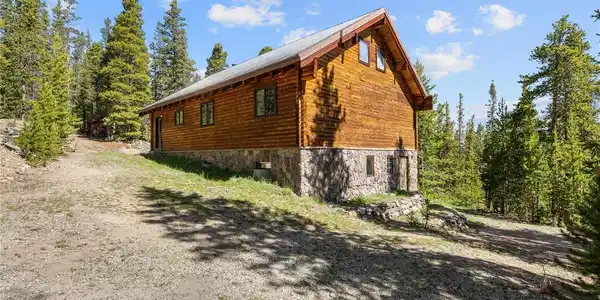 424 Dry Gulch Rd