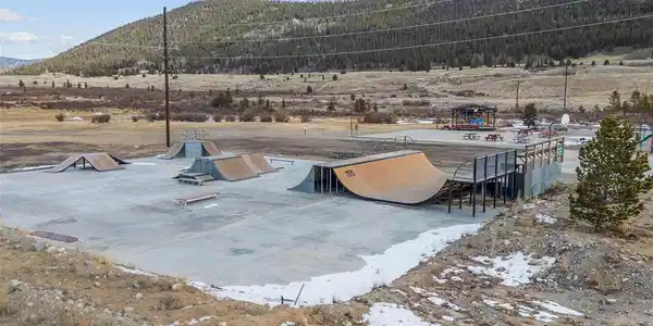 Image 4: Alma Skate Park