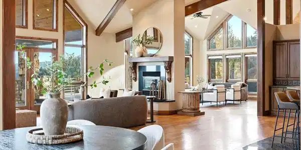 Image 2: Main level open space, an entertainers dream! Image 2: Main level open space, an entertainers dream!