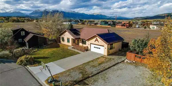 244 Mesa Ct