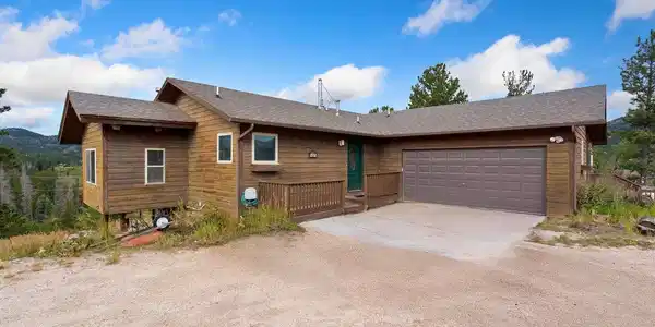 Image 2: Welcome to 141 Tami Road. Turnkey mountain living..... Image 2: Welcome to 141 Tami Road. Turnkey mountain living.....