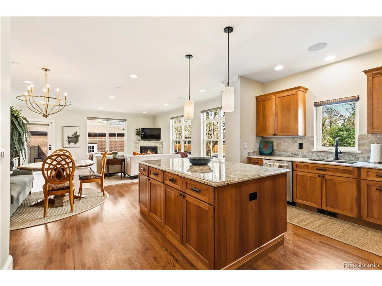 Image 4: Open floor plan with large kitchen island Image 4: Open floor plan with large kitchen island
