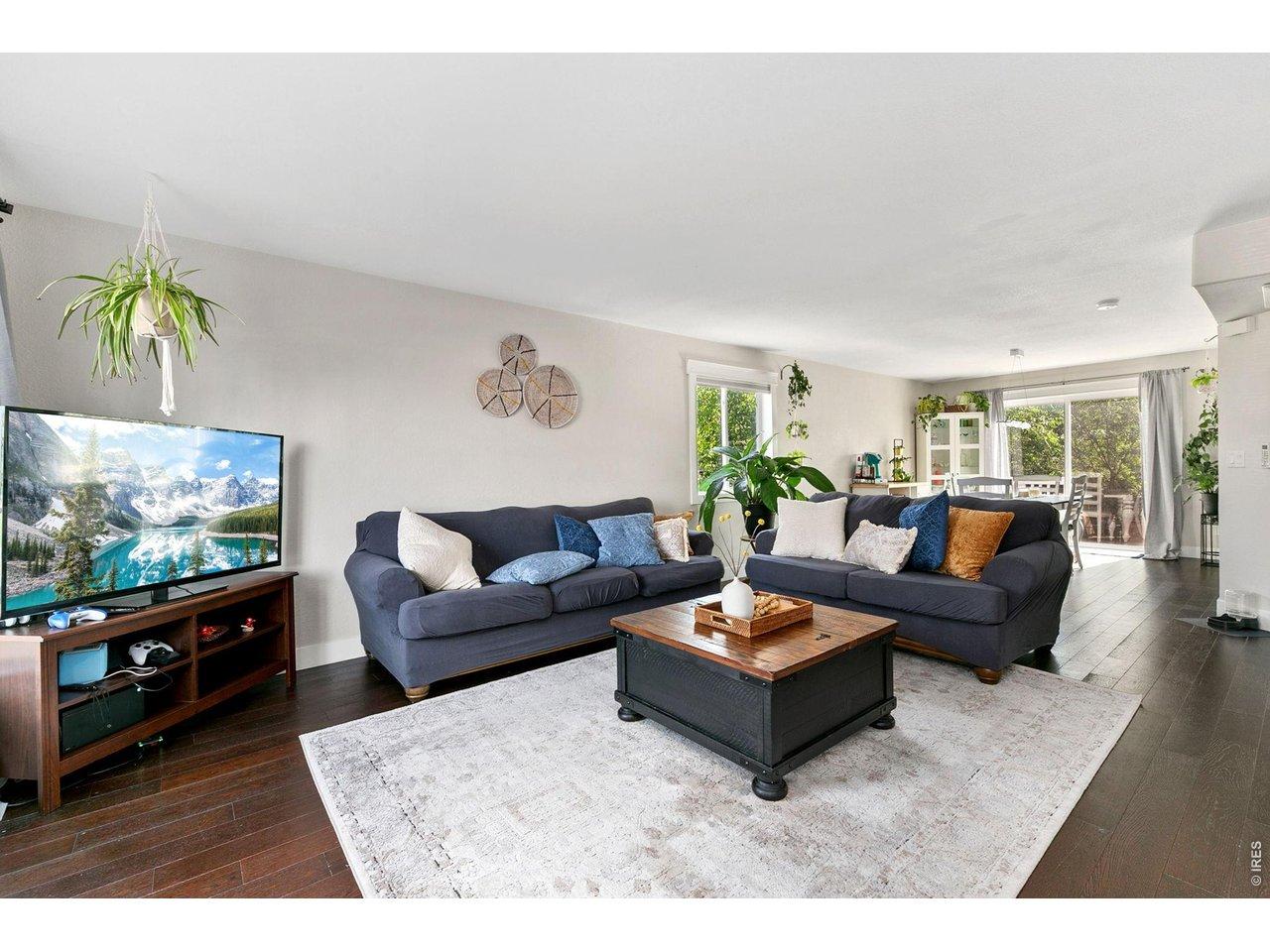 Image 2: Open Living Room with lots of natural light Image 2: Open Living Room with lots of natural light