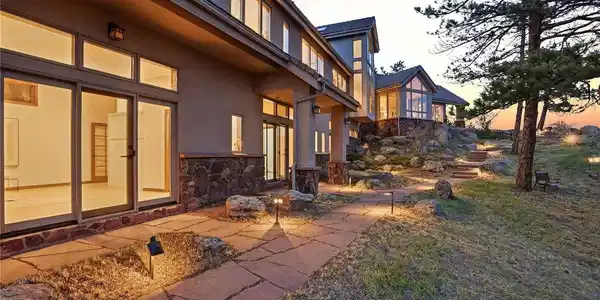 Image 3: Exquisite exterior lighting throughout the property Image 3: Exquisite exterior lighting throughout the property