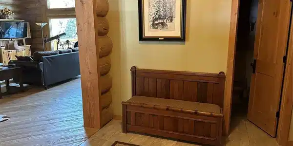 Image 4: Entry Image 4: Entry