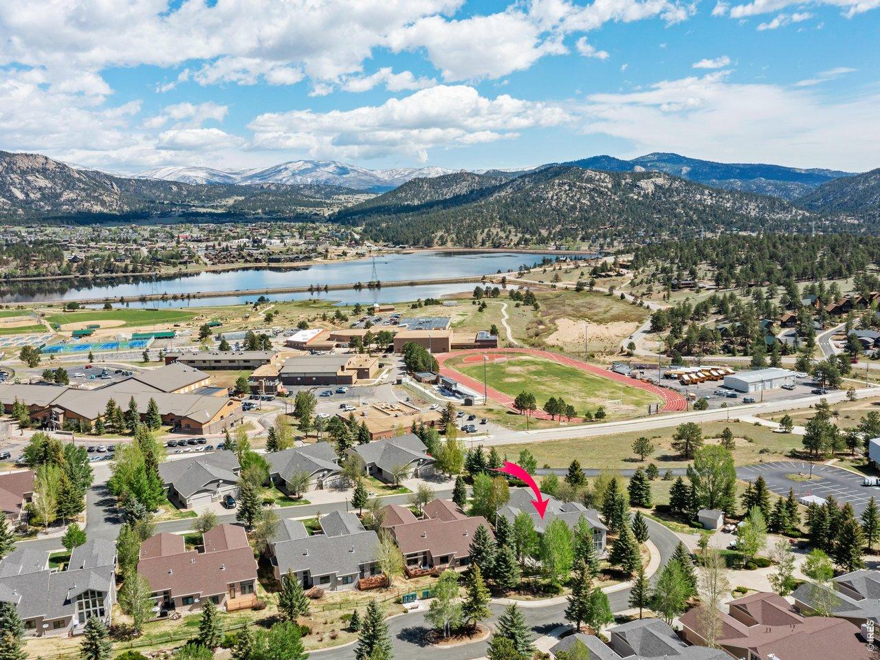 Image 3: Great location, close to town, Rec Center, trails for your bike