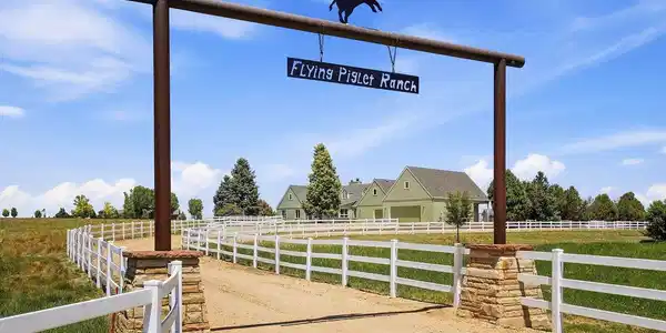 Image 2: Gate to your private 10-acre estate in Colorado Image 2: Gate to your private 10-acre estate in Colorado