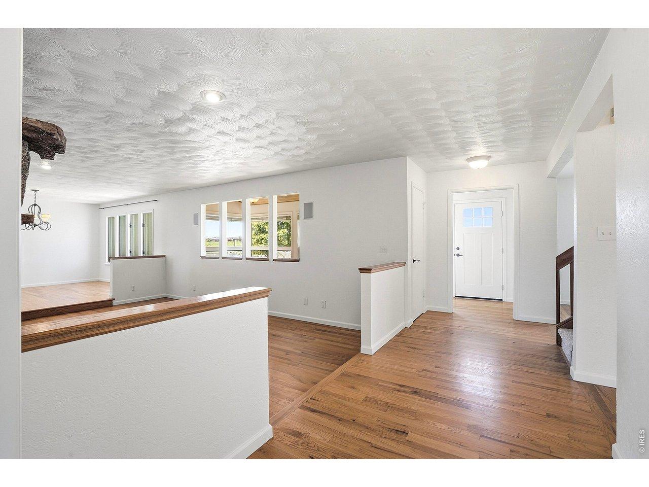 Image 4: Nice wide guest entry Image 4: Nice wide guest entry