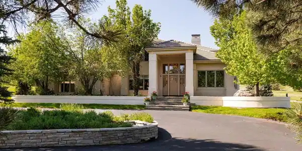 Image 2: Four Bedrooms and Five Baths Image 2: Four Bedrooms and Five Baths