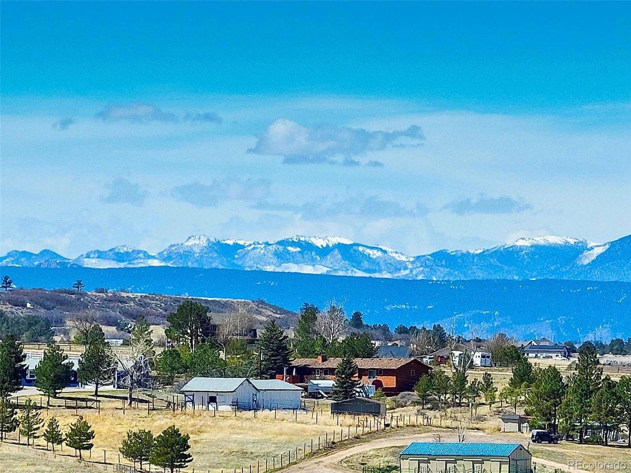 Image 2: Sweeping mountain views. Image 2: Sweeping mountain views.