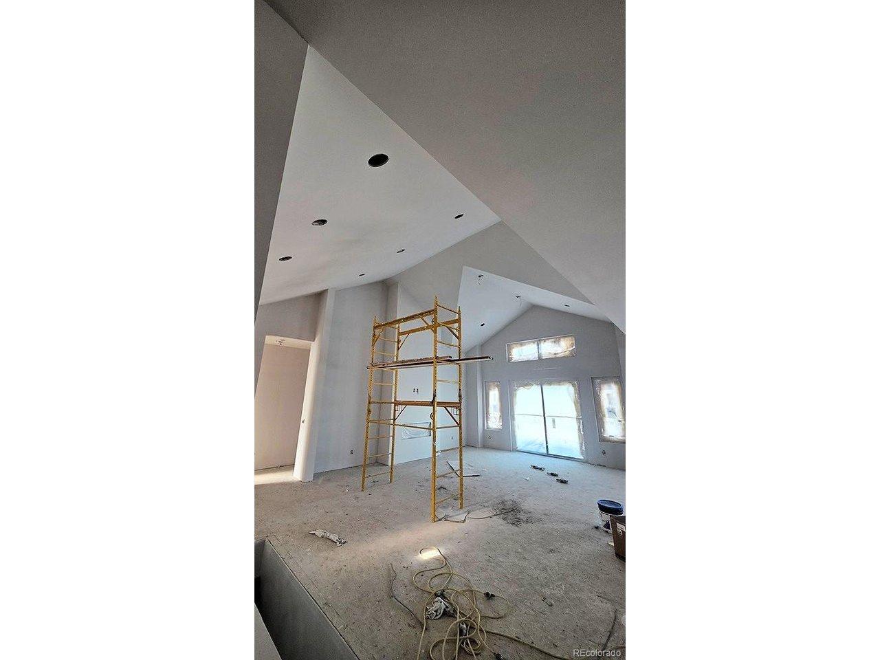 Image 3: Paint is complete!