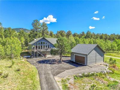 125 El Lobo Ln