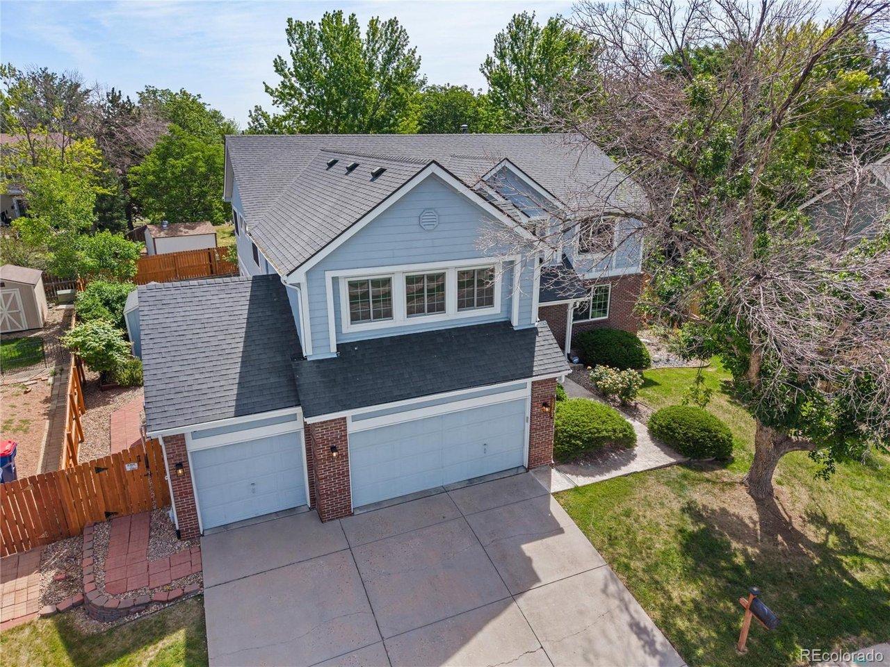 Image 3: 3 car Garage Image 3: 3 car Garage