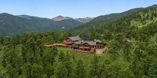 470 & 1344 Weaver Dr