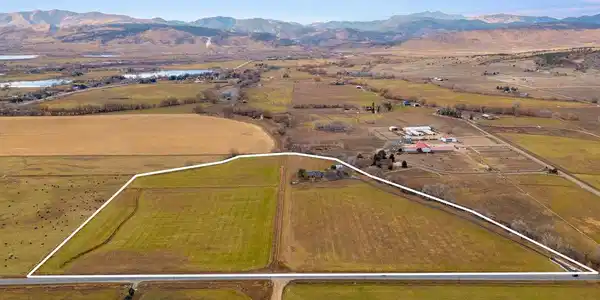 Image 3: 35-Acre Irrigated Horse Property