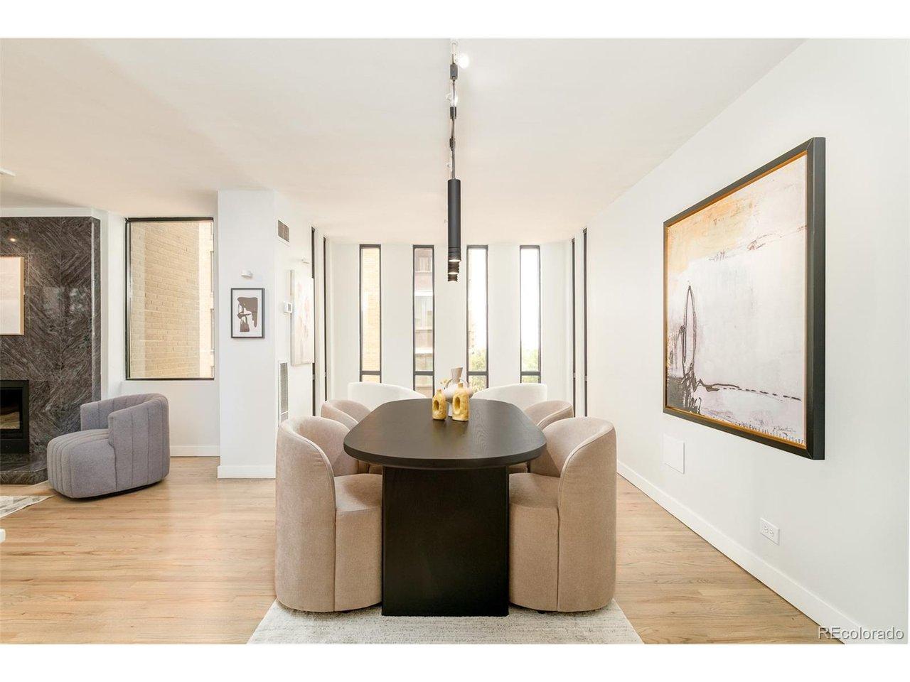 Image 3: formal dining room flanked by reading nook with architectural windows Image 3: formal dining room flanked by reading nook with architectural windows