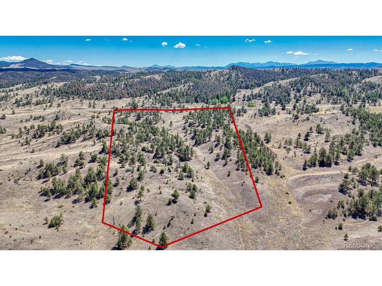 Image 2: Property lines are approximate and not a survey Image 2: Property lines are approximate and not a survey