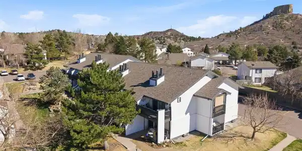 532 Oakwood Dr