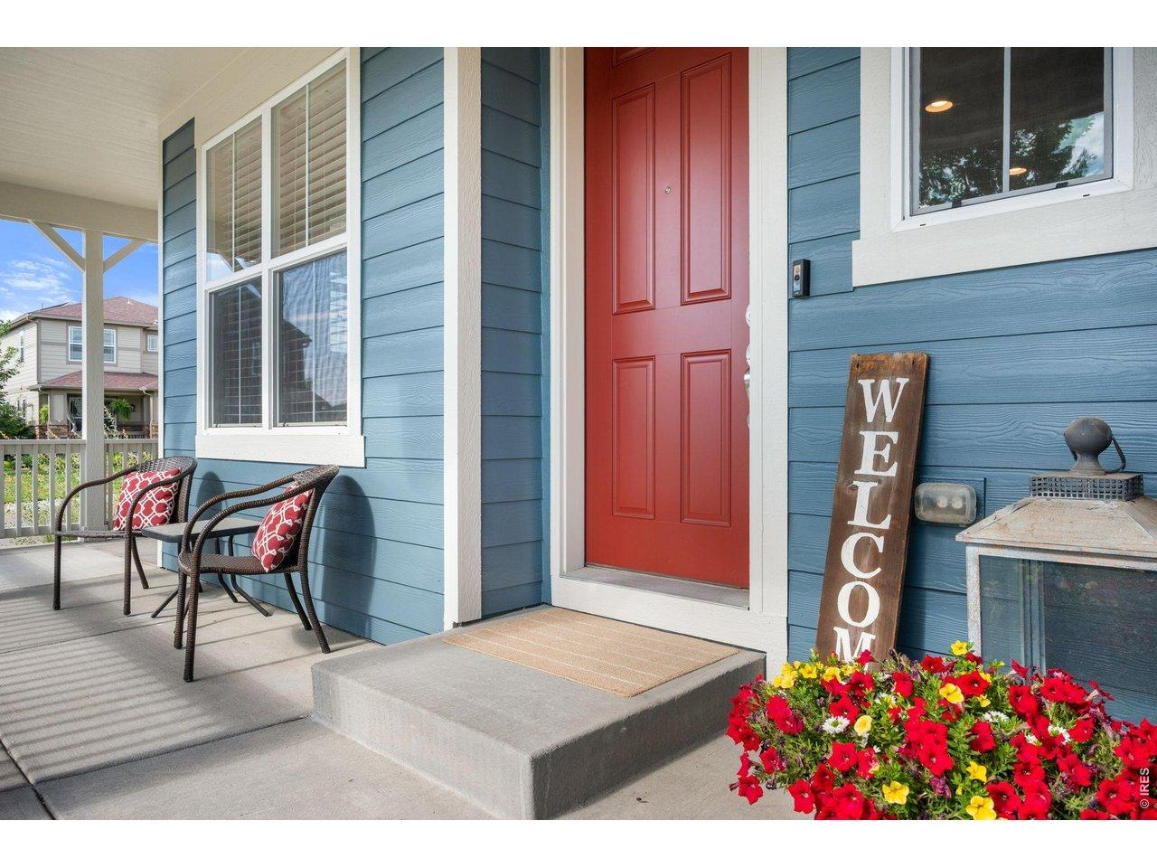 Image 2: Lovely wrap-around front porch Image 2: Lovely wrap-around front porch