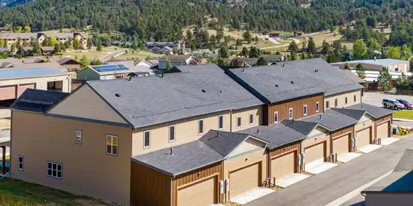 Image 3: Spacious 2 car garage- finished and heated Image 3: Spacious 2 car garage- finished and heated