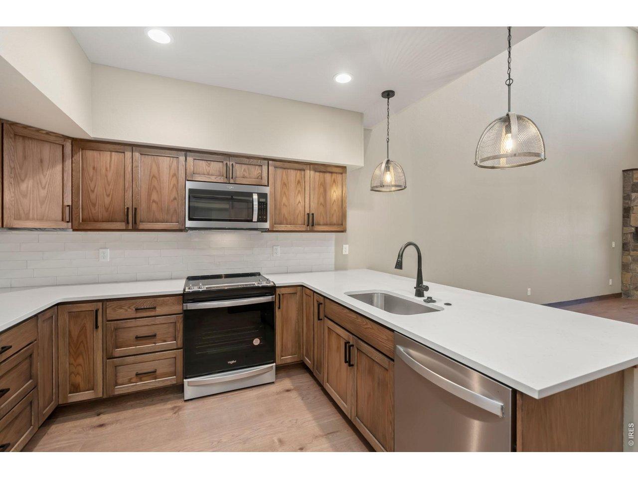 Image 4: Spacious kitchen with plenty of storage Image 4: Spacious kitchen with plenty of storage