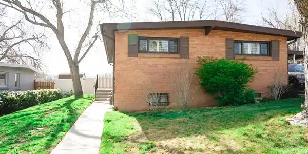 5431 S Hickory