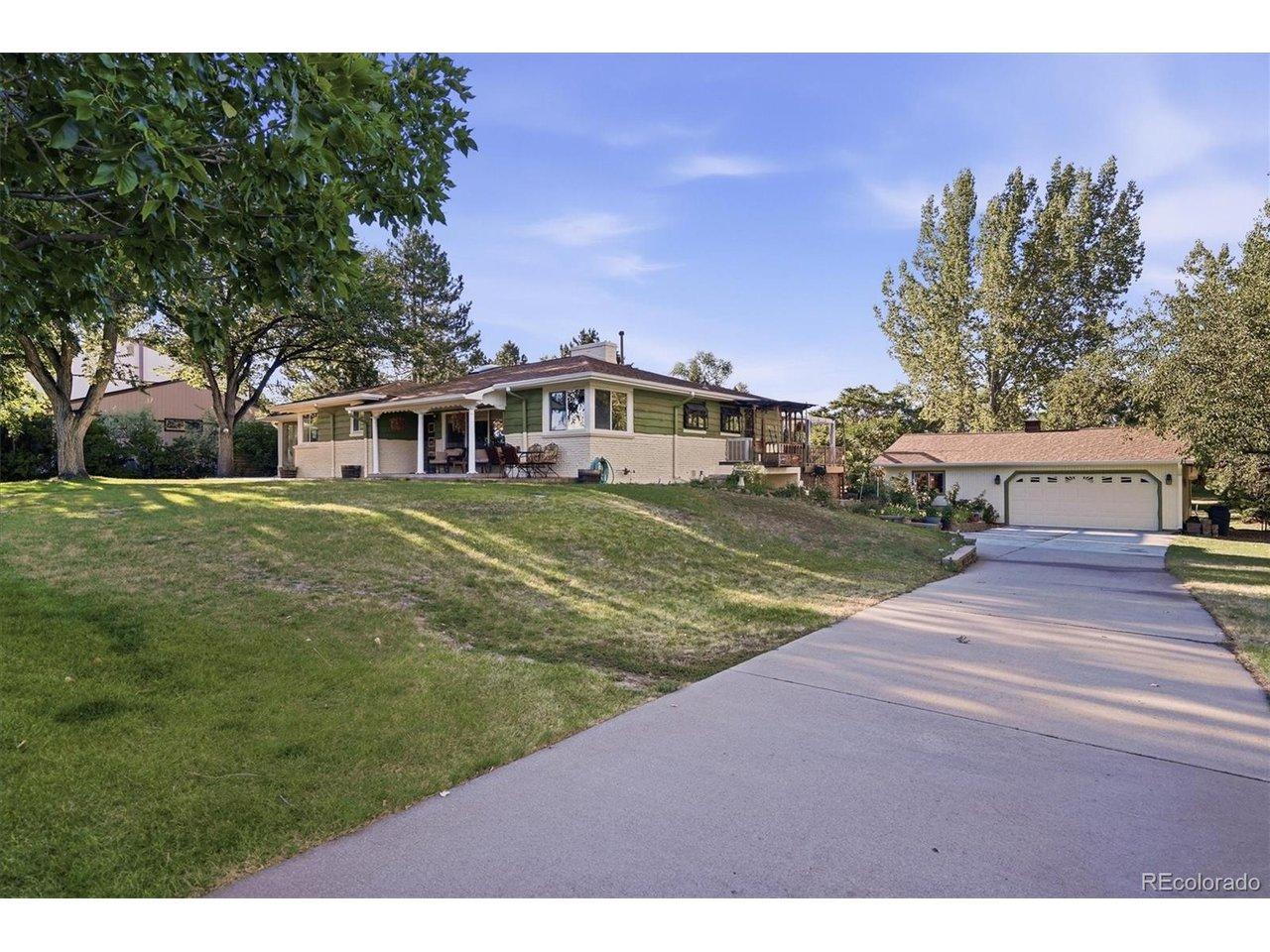 Image 3: 2 car oversized garage Image 3: 2 car oversized garage