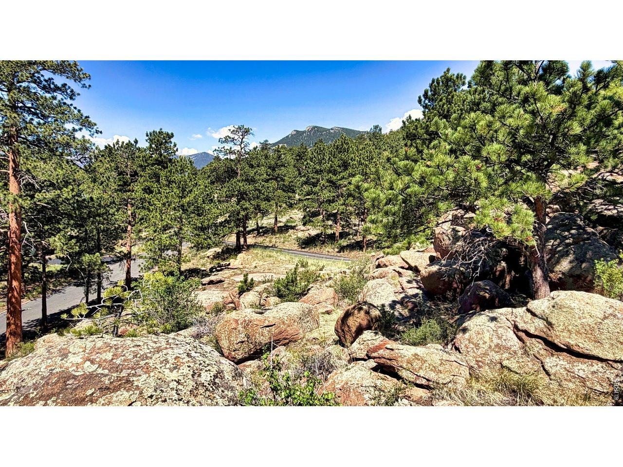 Image 4: Enjoy scenic mountain views in every direction.
