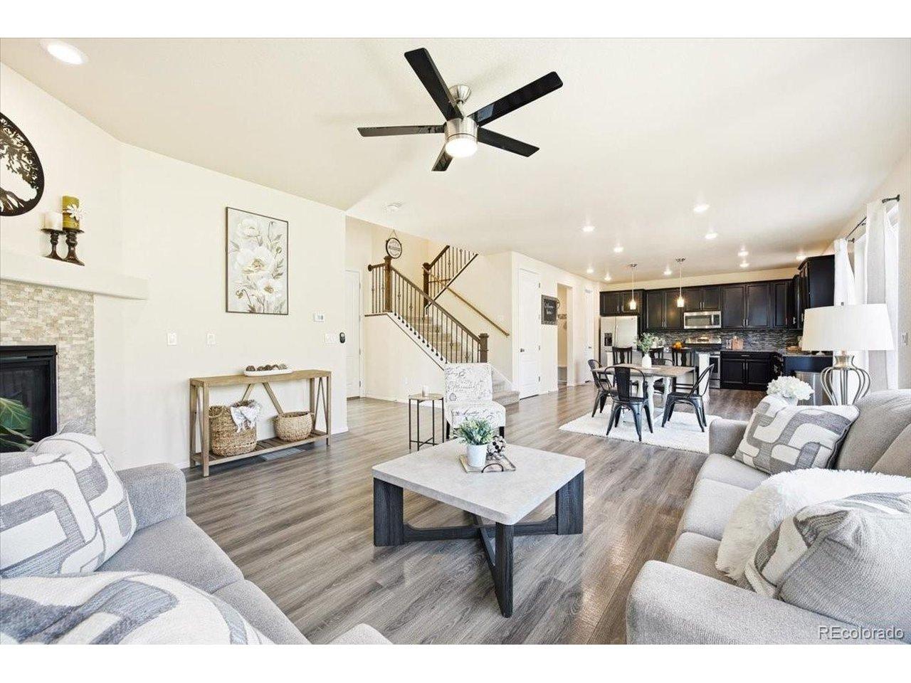 Image 3: Open floor plan. Great for entertaining. Image 3: Open floor plan. Great for entertaining.