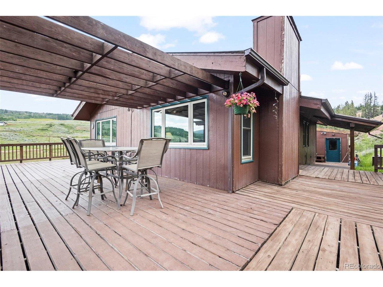 Image 2: Deck Image 2: Deck