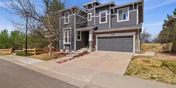 Image 2: Front of home Image 2: Front of home