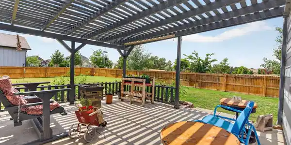 Image 2: Perfect for BBQ and entertaining Image 2: Perfect for BBQ and entertaining