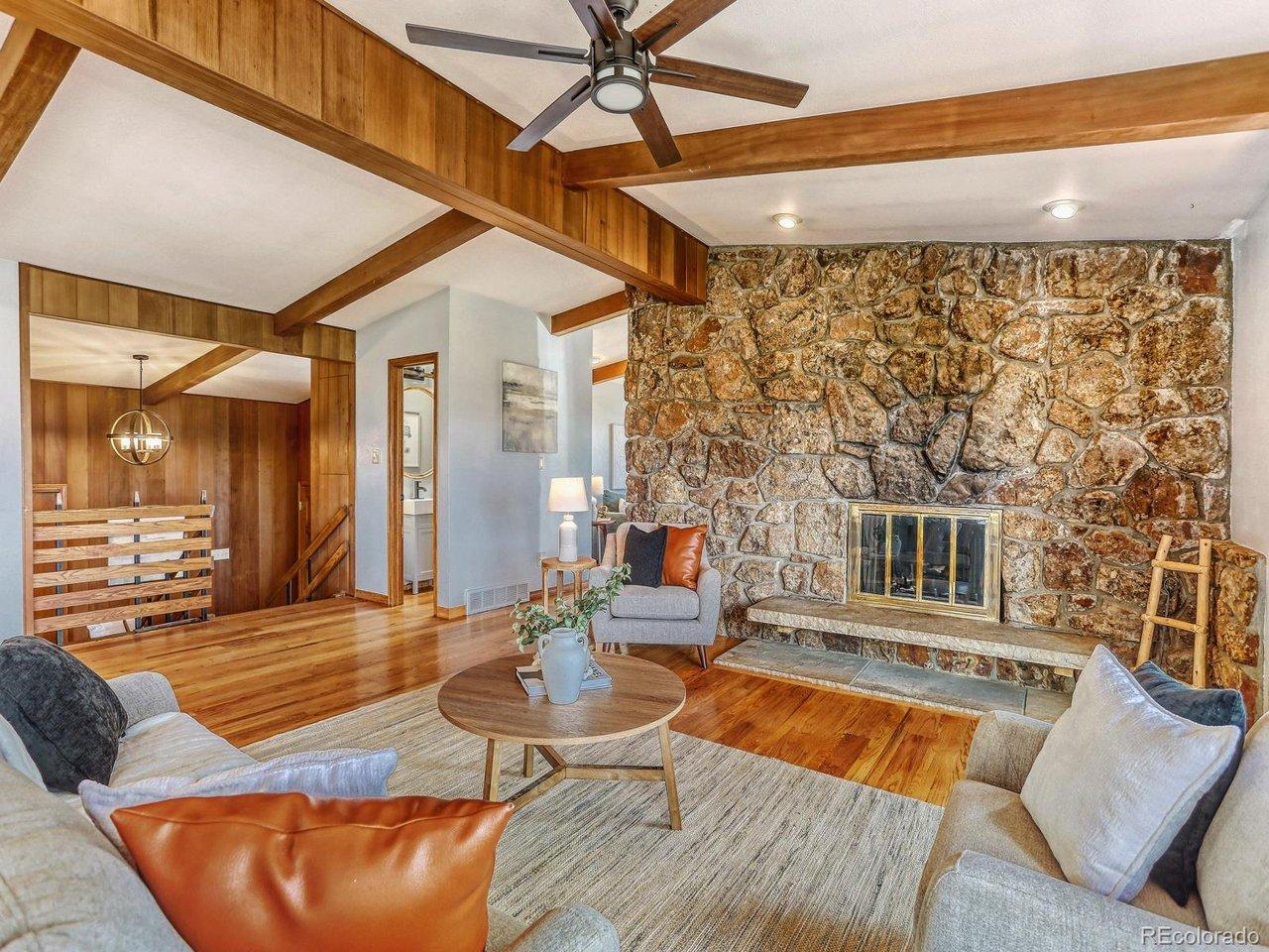 Image 4: 08 Living Room.jpg Image 4: 08 Living Room.jpg