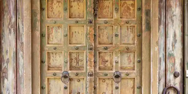 Image 4: Front door detail. Image 4: Front door detail.