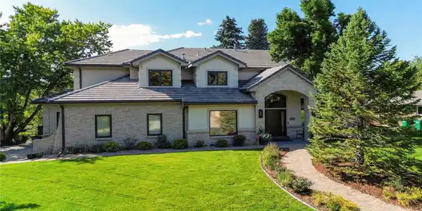 4181 S Ivy