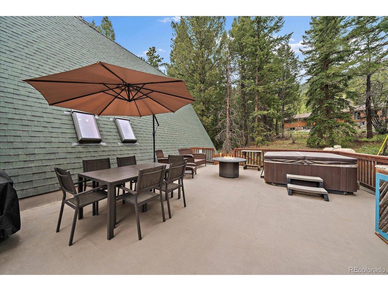 Image 4: Patio