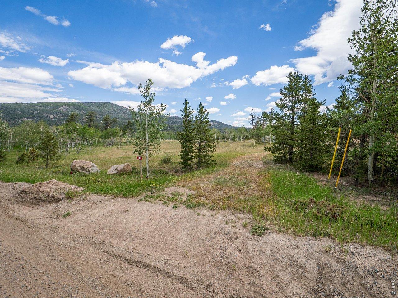 Image 1: Entrance off of Tami Road.