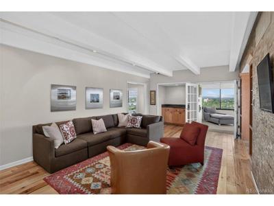 130 N Pearl St