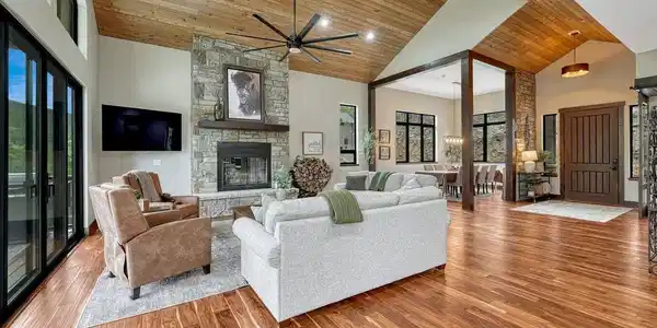 Image 4: Great Room Image 4: Great Room
